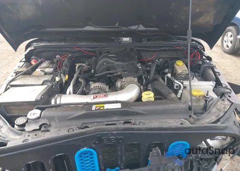 2014 Jeep Wrangler Unlimited Altitude z USA, uszkodzony, nr VIN 1C4HJWEG3EL265946